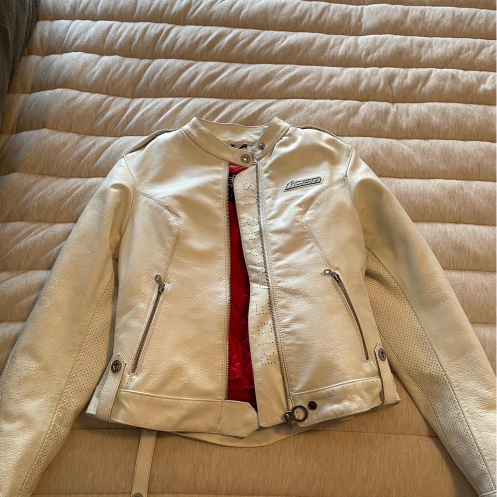 Icon Hella leather motorcycle jacket medium